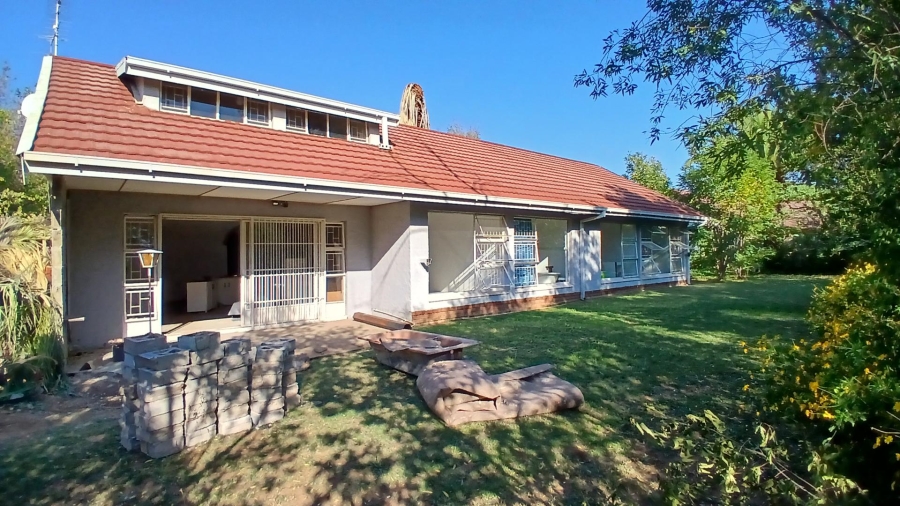 To Let 5 Bedroom Property for Rent in Fichardt Park Free State